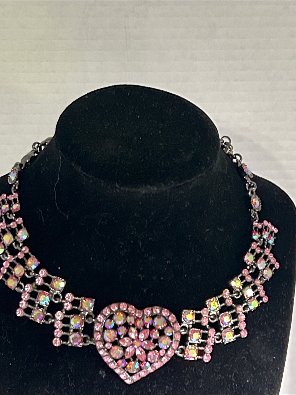 Suzanne Somers Pink Crystal Heart  Necklace